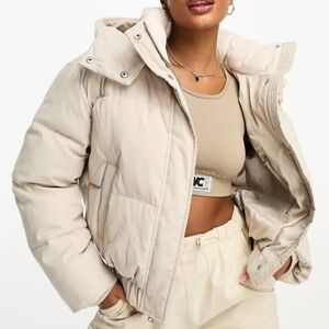 Abercrombie Ultra Mini Puffer Jacket L aritzia Superpuff Wunderpuff